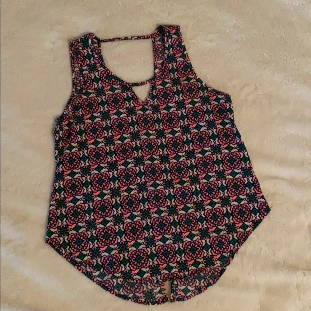Flowing tank top